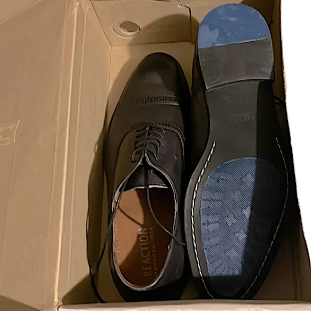 ✨Kenneth Cole LACE UP Oxfords